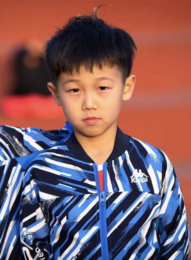 三月是你的节日朗读,三月是你的生日诗朗诵