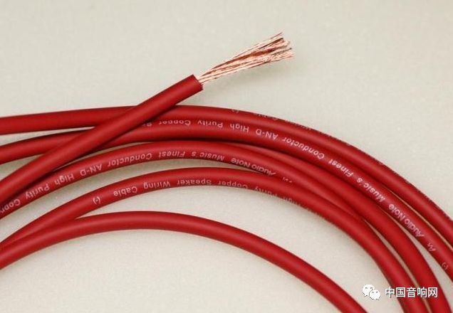 喇叭线插头的分类和应用