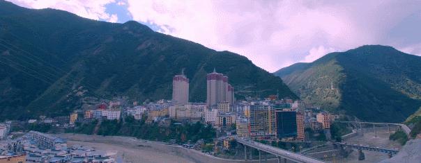 航拍四川雅江山,四川雅江县城全景视频