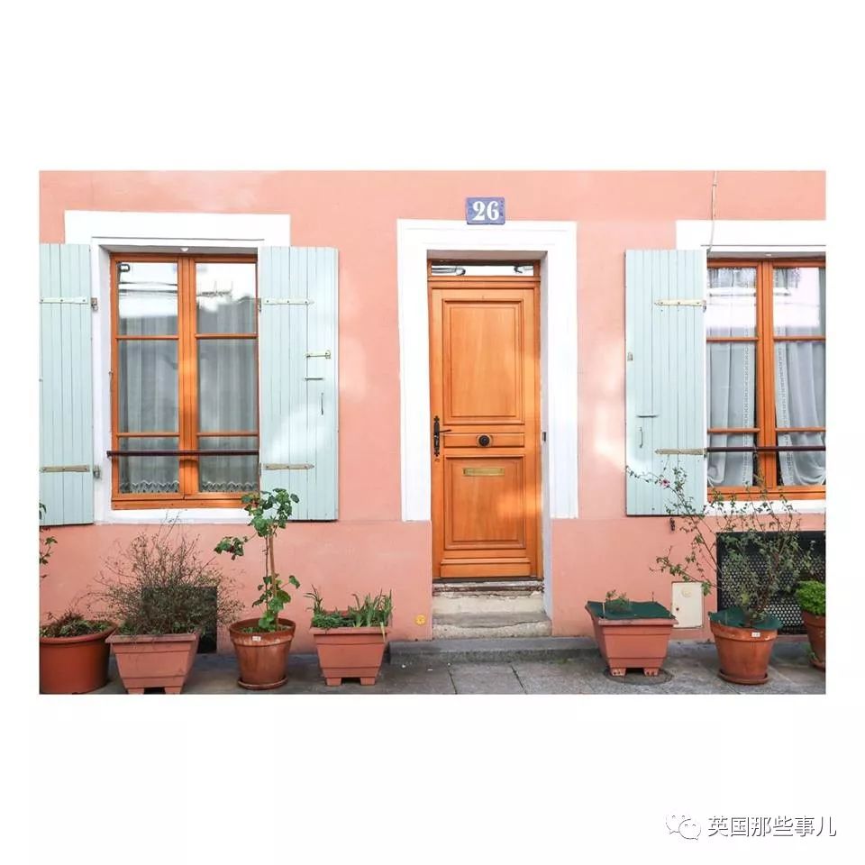 当自家门口变成网红打卡地 (一不小心家门口成了网红打卡地)