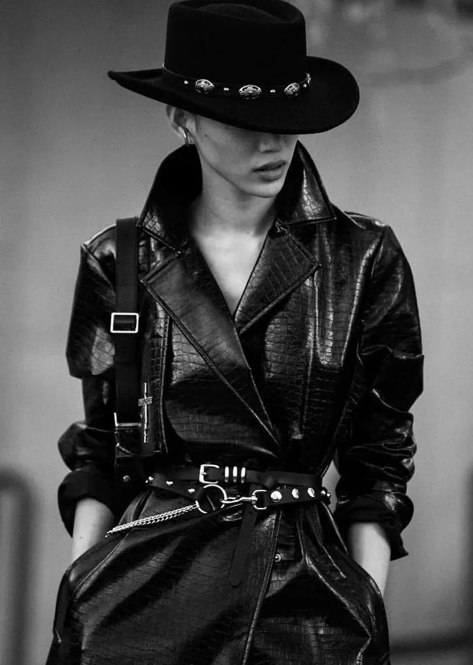 韩国最受争议的超模来了，谁说平胸不性感？