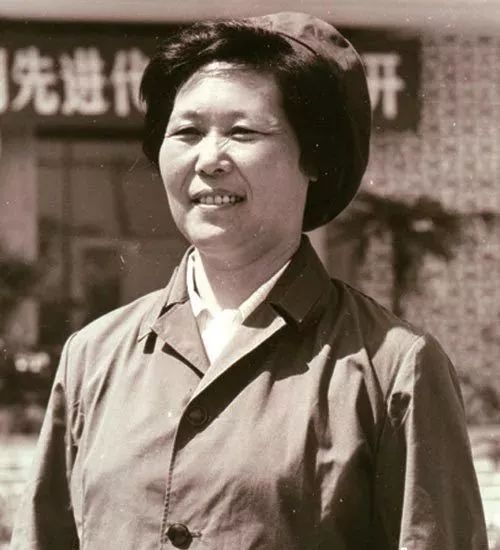新中国历史上的女性第一|今天，请记住中国故事的女主角