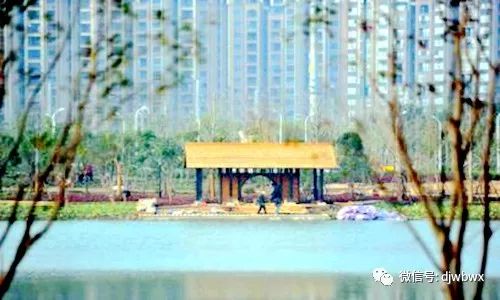 关于井盖塌陷的报道,为什么井盖塌陷