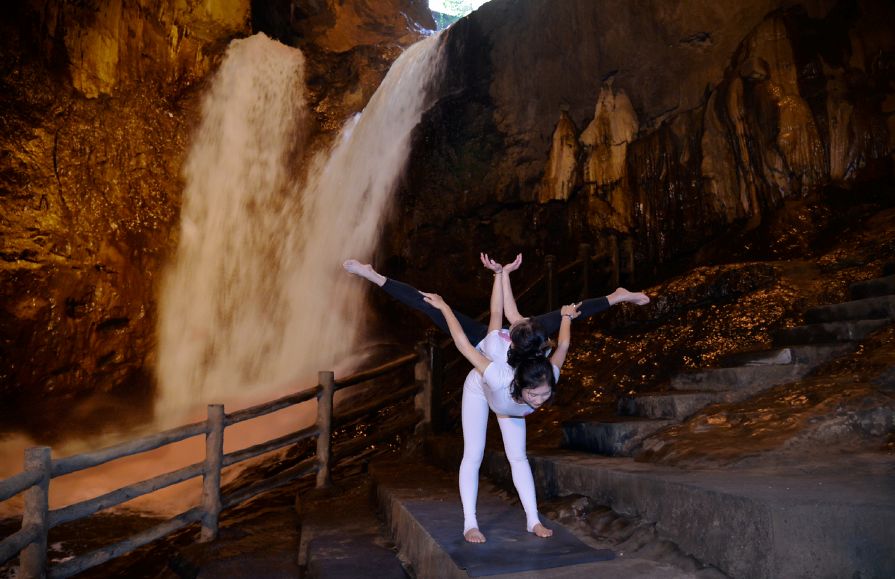 惊叹！国内首创洞心瑜伽秀在九乡上演！