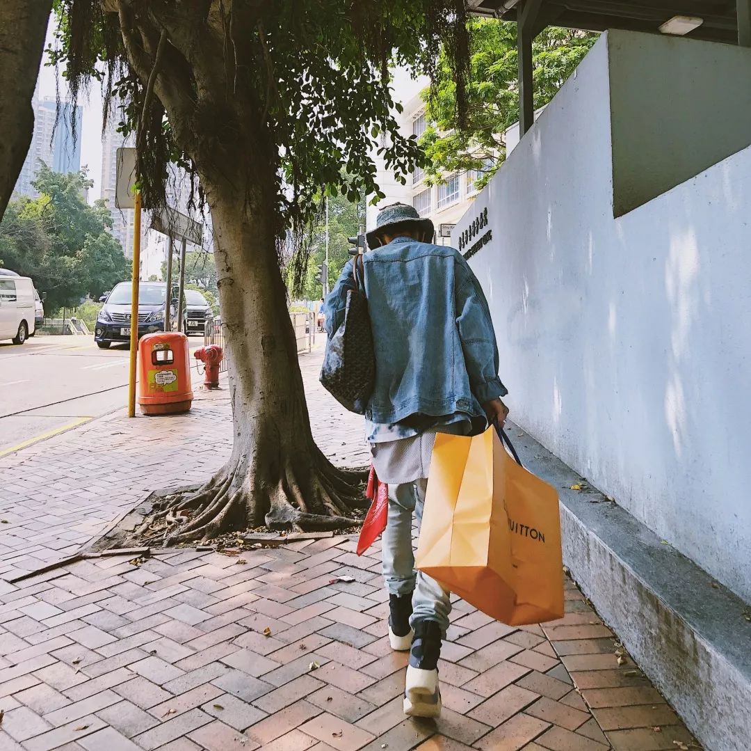 被满舒克、艾福杰尼cue的成都本土国潮品牌1807，用实力证明国货当自强！