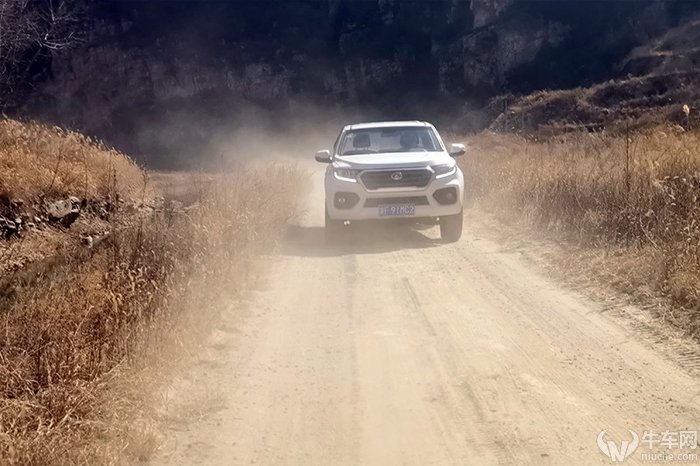 东风皮卡锐骐6和长城风骏7哪个好,2022款风骏7四驱柴油皮卡车