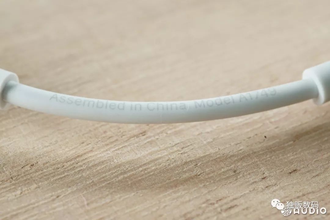 lightning耳机接口的转接器,lightning耳机接口转接器