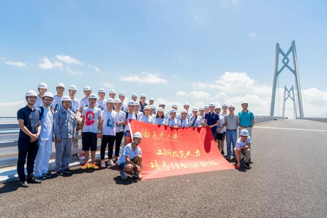 “80后”教授级高工书写建造奇迹|优秀校友景强的桥梁情结