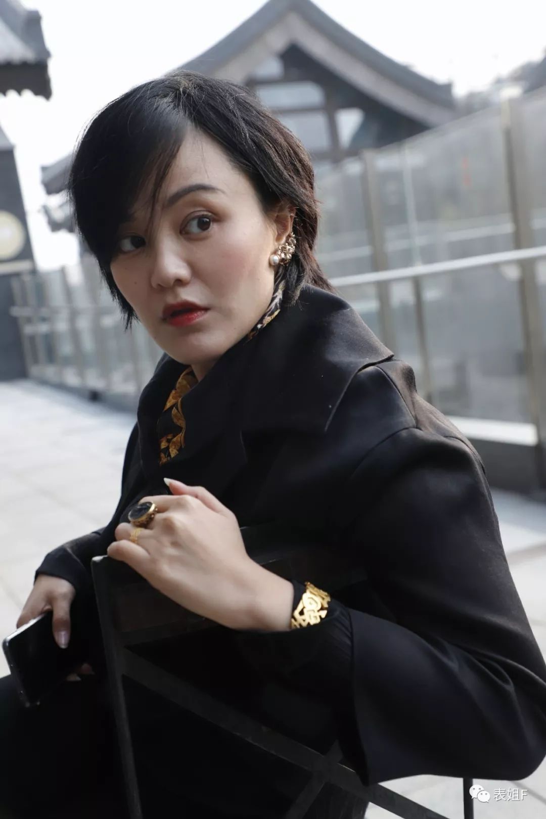 配饰年轻有气质,配饰发展大致分为几个阶段