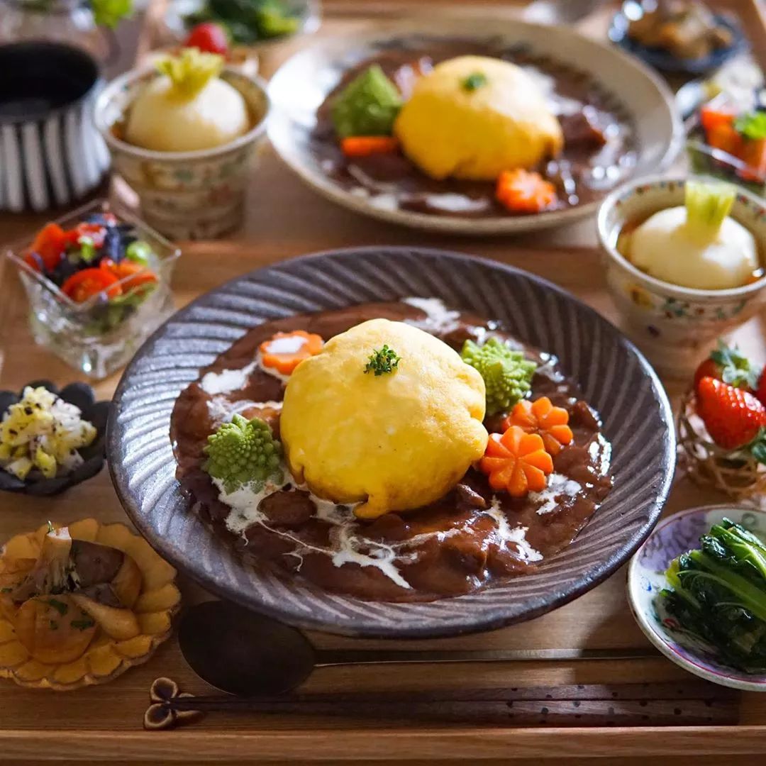 被11万网友狂求菜谱，这家人的一日三餐，为什么这么有魔力？