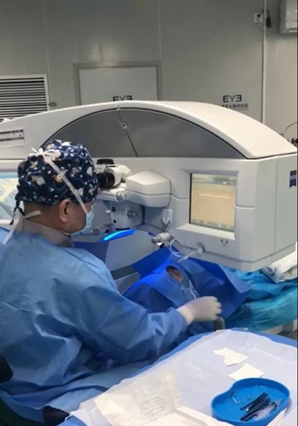 谁说眼科医院的人不做近视手术,谁说眼科医护不做近视手术