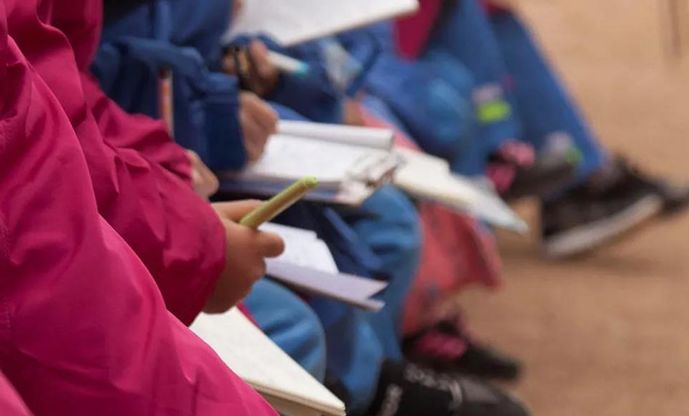 说男童去世因“杀业重”，这所国学学校贩卖了多少糟粕|新京报快评