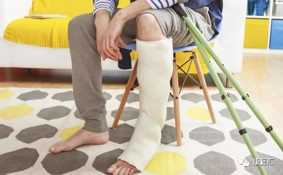 工伤骨折出院康复训练时再次骨折,骨折保守治疗案例