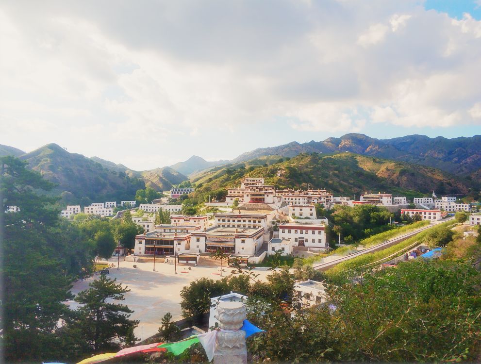 【全域旅游】五当召国家森林公园人文与自然交融互摄｜花舞人间爱心儿童节漂流图书换门票