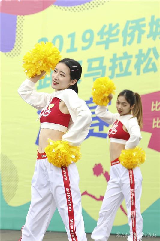 2019武汉马拉松官方啦啦队诞生，78名队员都是大学生