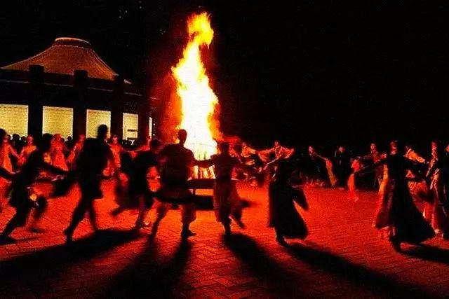 东江网8周年！价值20000000元福利等你们来瓜分！！