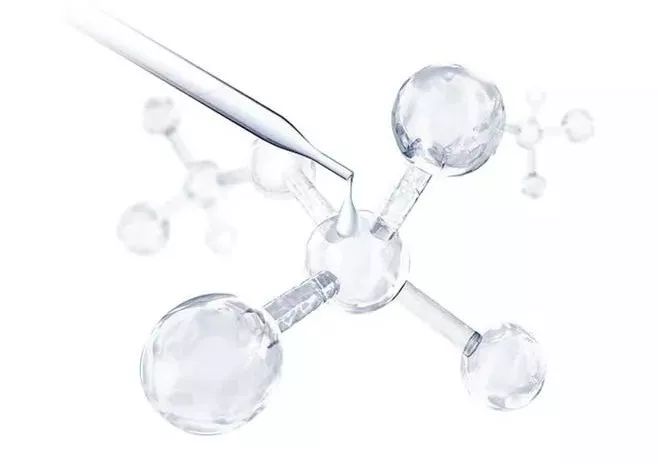 挤爆了！这个鎏*瓶金**成为今年免税店hin难抢的货!