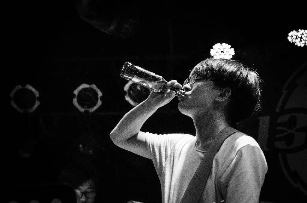 战马时代X自如Z-Lovi|把生活一饮而尽，周*不五**醉不归