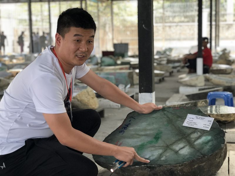 缅甸直播卖翡翠,缅甸直播卖翡翠的是真的吗