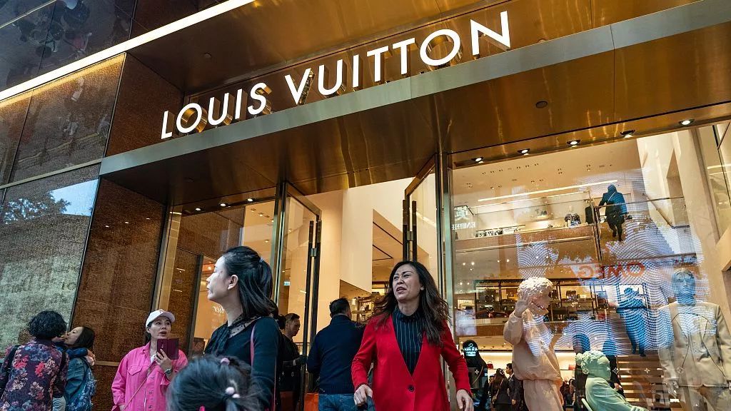 收减税红包！苹果豪车LV均降价，有豪车降价超8万