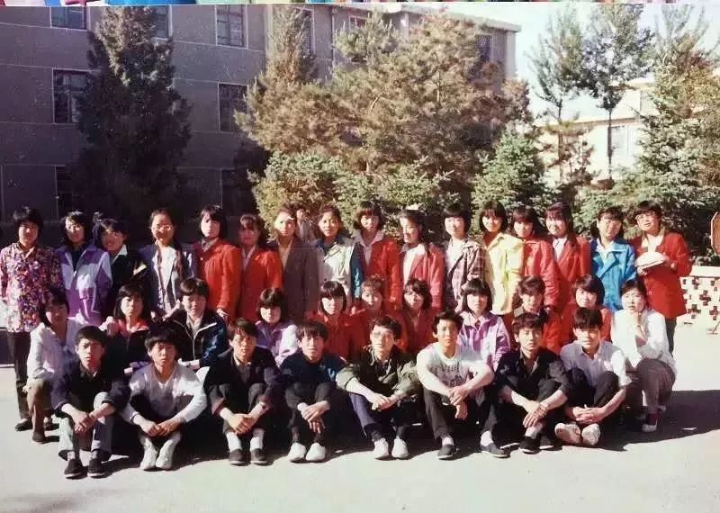 怀念我曾经在学校度过的日子,我怀念在高中的那段时光