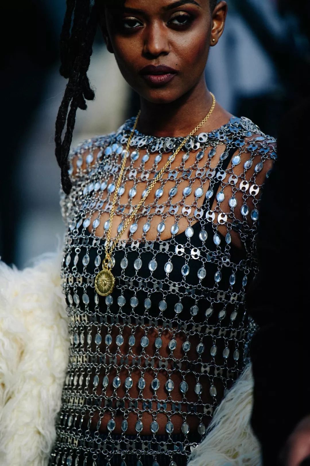 为什么有时候妖艳jian货和时装精仅有一线之隔？