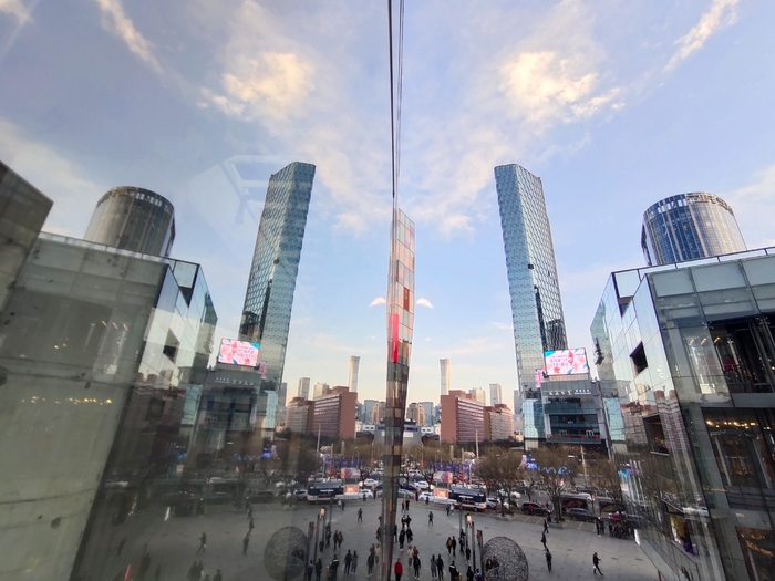 孔雀开屏般的美丽vivox27测评,vivox27采用的是什么屏旗舰版