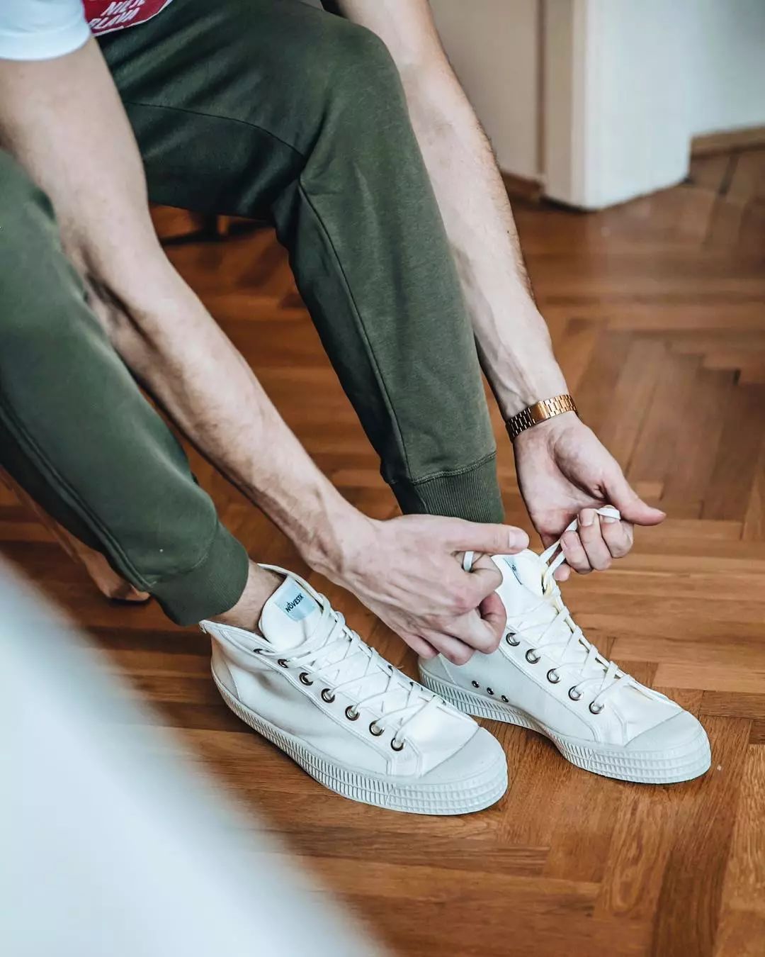 匡威川久保玲联名鞋哪款好看,川久保玲匡威联名小白鞋搭配