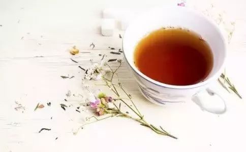 这种神草春季上市，是老少咸宜的保健药品，每亩收益4000元