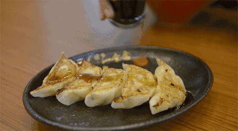 锅贴为什么要用两张饺子皮,从饺子到面条