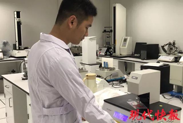 塑料袋包子安全吗,塑料袋可以直接加热包子吗