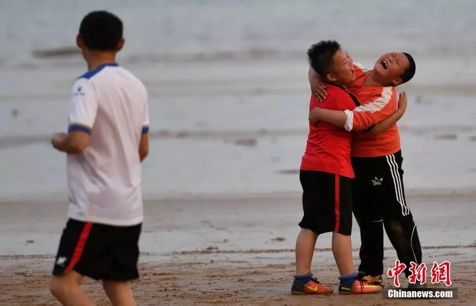 中国新闻社100周年,霞浦百元足球场