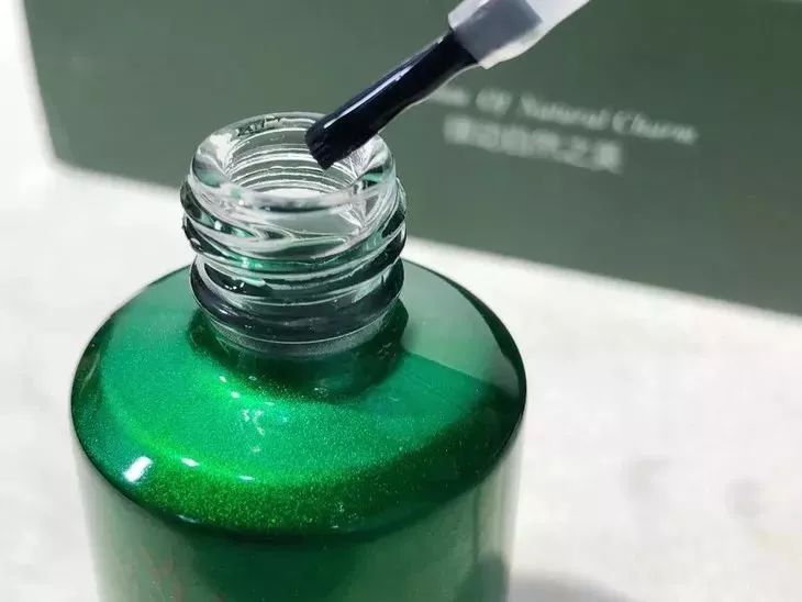 又爽又恶心的去黑头方法来了！5分钟将你10年的黑头白头连根拔起！