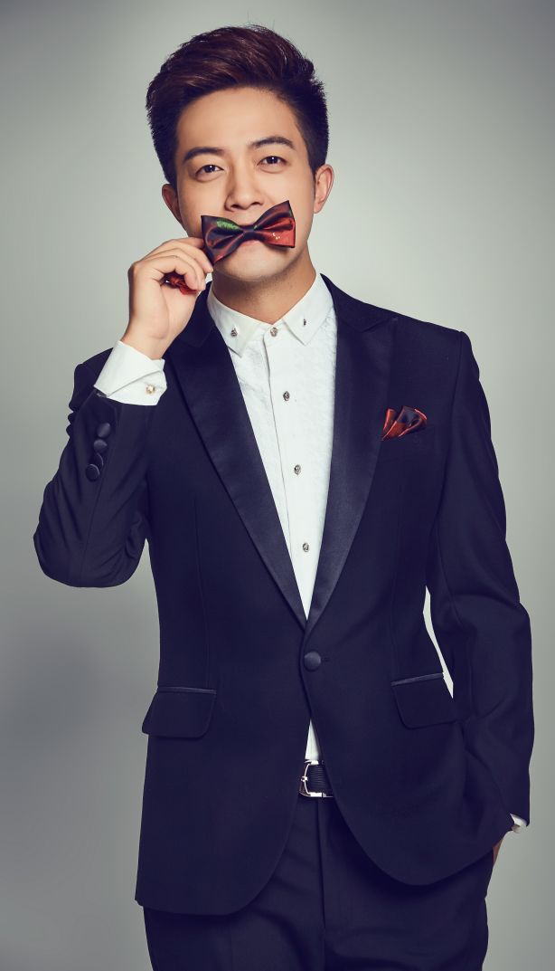 点开！你将获得都市频道名嘴联系方式！