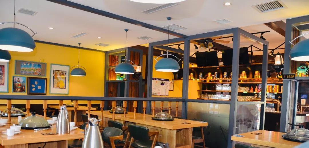 啤酒城网红地标,金沙滩网红酒吧