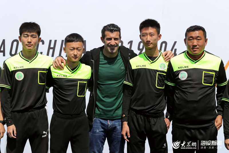 足球巨星菲戈综艺节目,足球球星菲戈