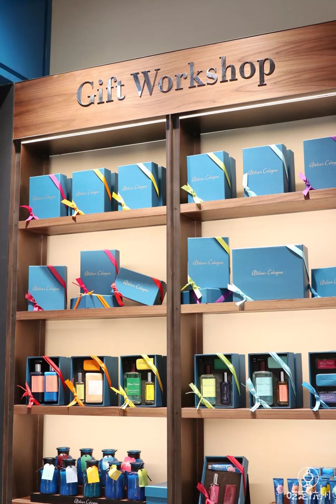 浙江首家！周杰伦为她谱曲、李佳琦连拍两个视频种草、让代购跑断腿的香水品牌来杭州了！