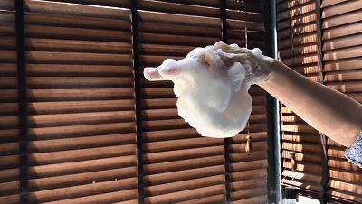 你的头发一天一次还长吗,你的头发那么长不会掉下来吗