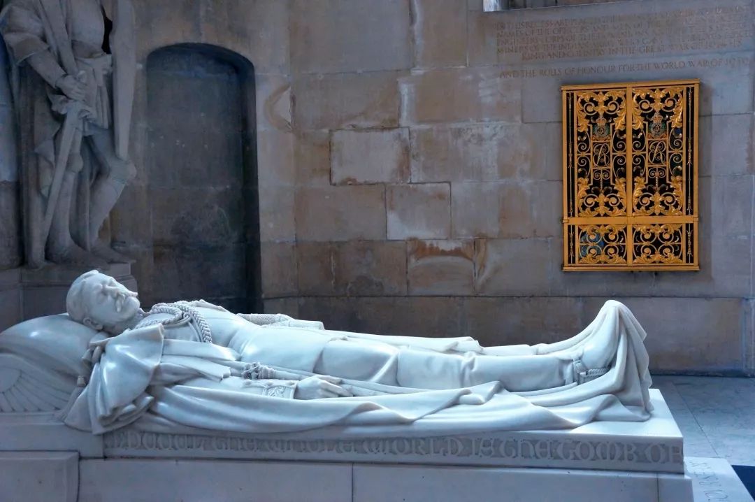 巴黎圣母院世界级的文化瑰宝,东方巴黎圣母院圣心大教堂