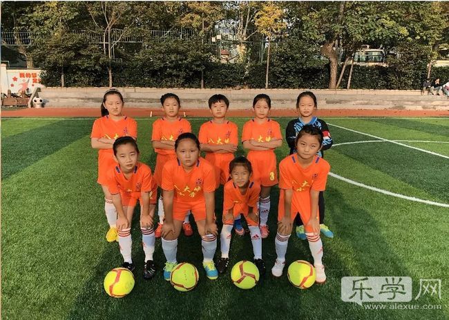 八大峡小学篮球队,八大峡小学校园活动