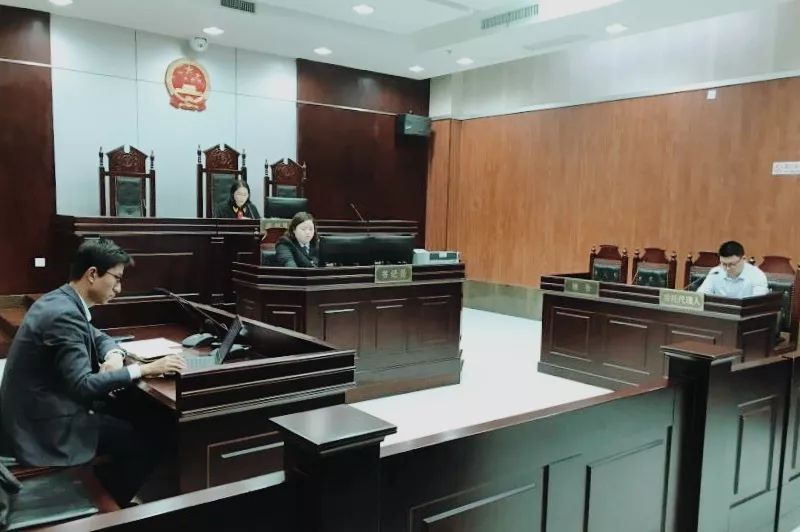 【案件】知产周｜美国“踢不烂”大黄靴今天在余杭法院“踢”了一个傍名牌的跟风公司！