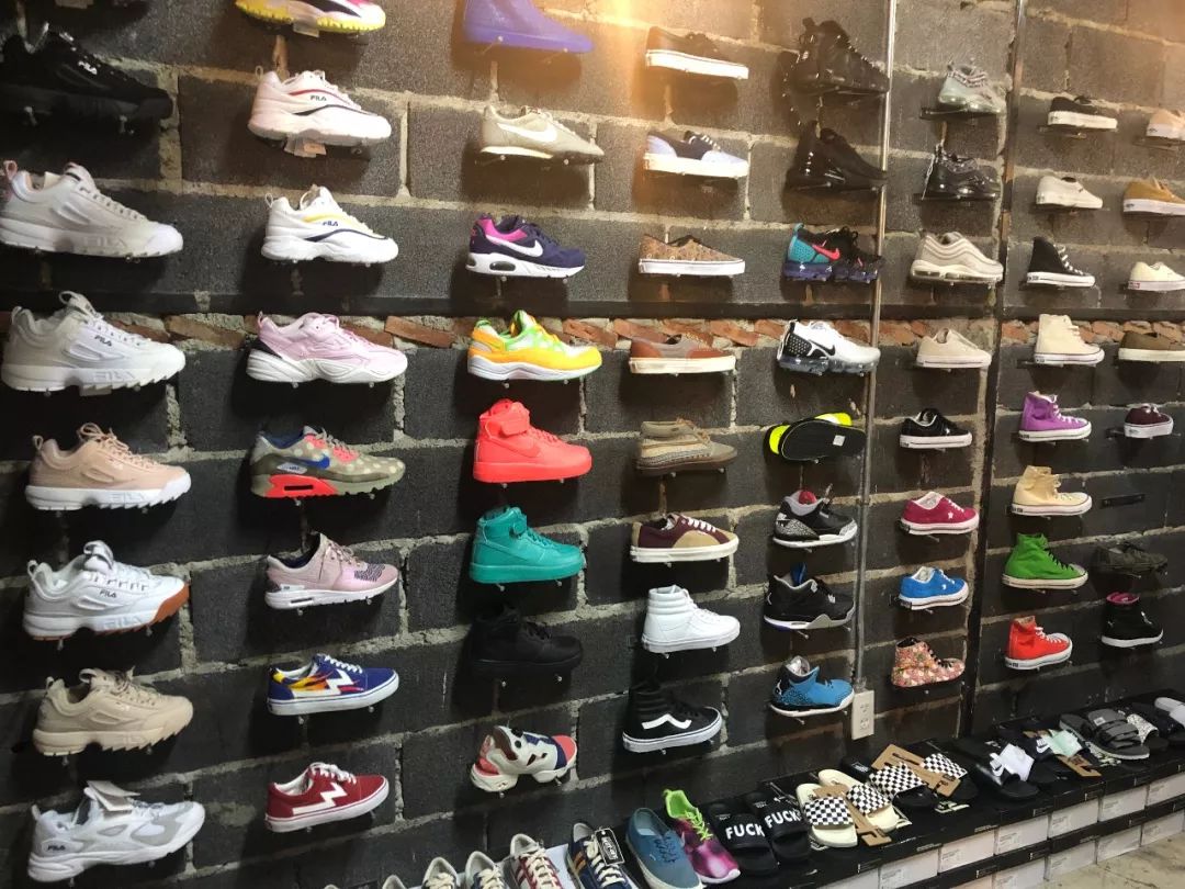 曼谷球鞋图片大全,泰国曼谷球鞋实体店