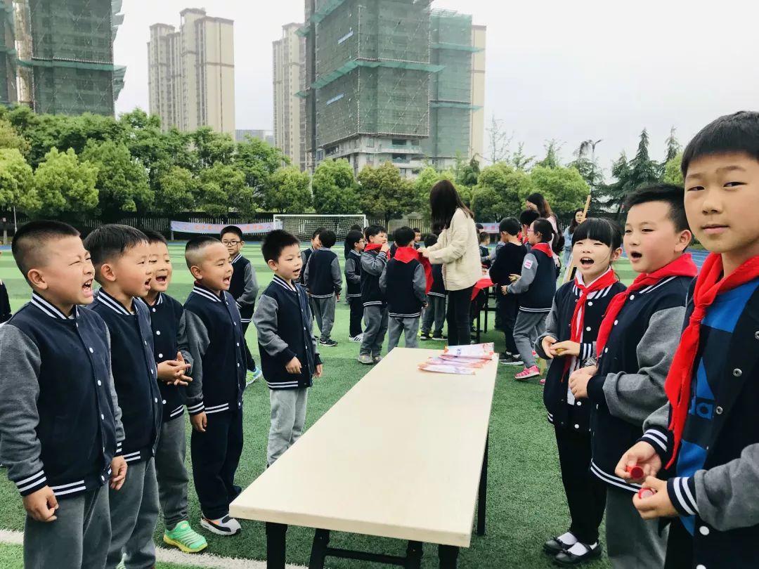 一年级加入少先队入队大闯关,加入少先队小学一年级