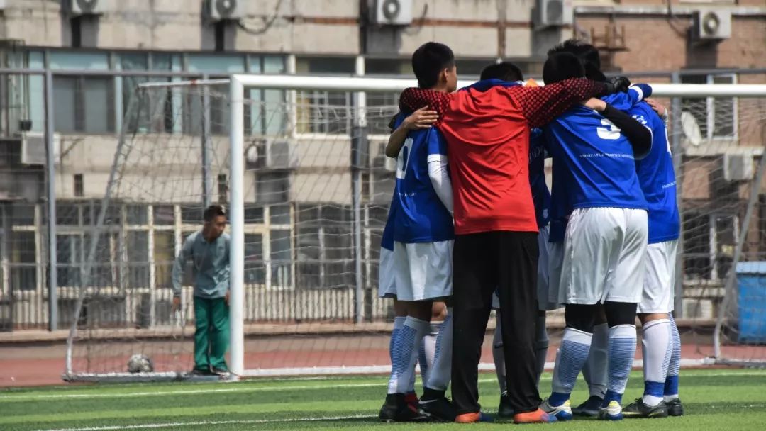 战报|王钟楠朱元易破门，李心研神奇门球吊射，明德3:0完胜至善获得第九届书院杯男足总冠军