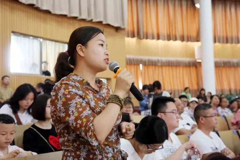 义乌市新丝路学校与树人中学,义乌市新丝路学校