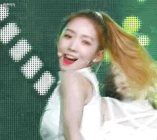 lisa新发色是什么颜色,lisa同款发色青木亚麻灰