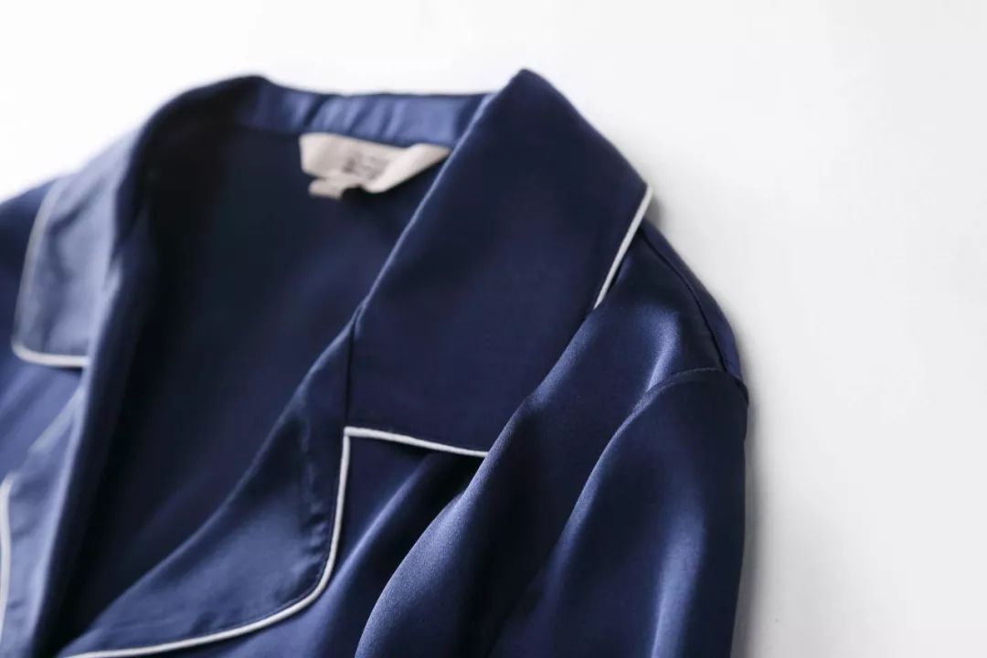 舒服美腻到不行，这样的睡衣每个女人都该有一件