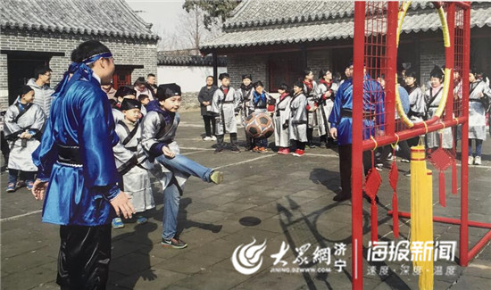 青春力量“助攻”足球精神射出一记社会文明“世界波”