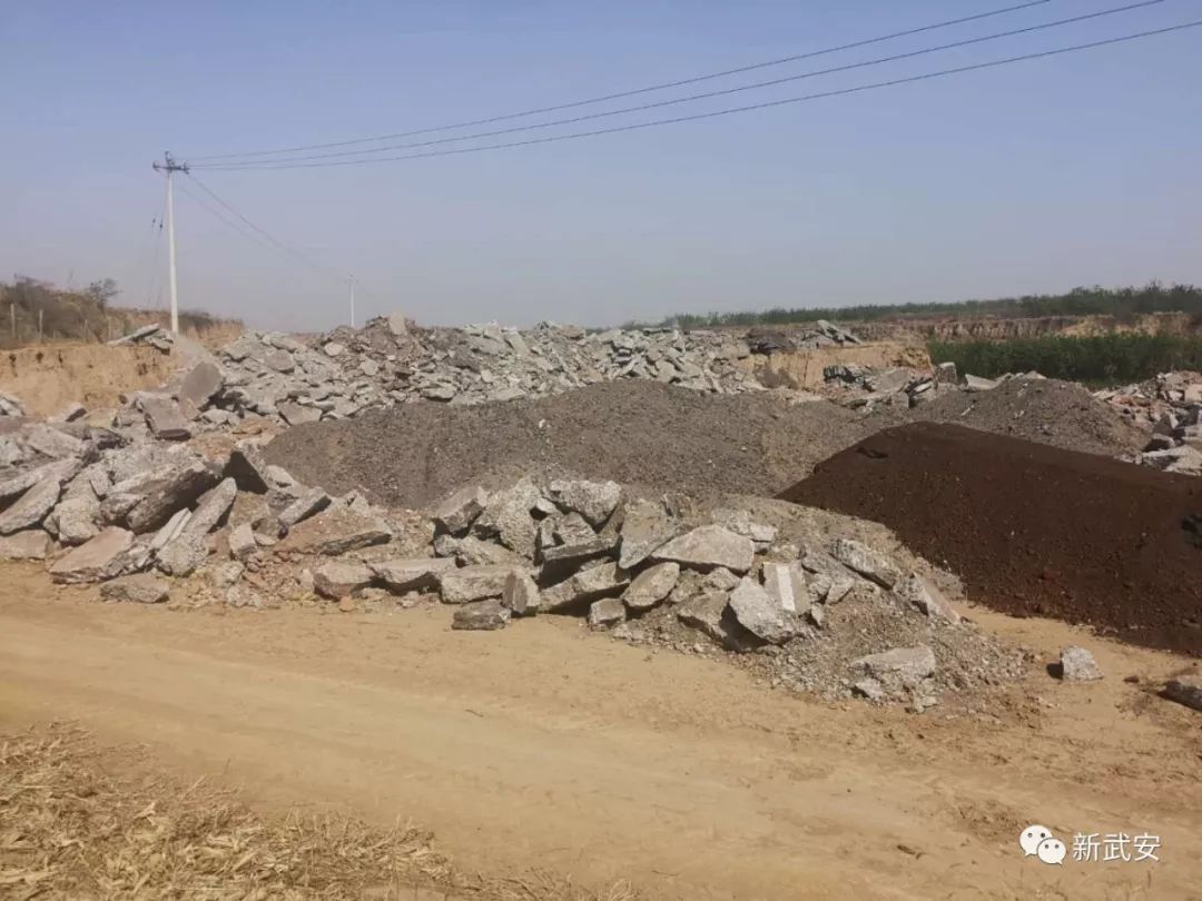 人行道换的旧砖,人行道换路砖