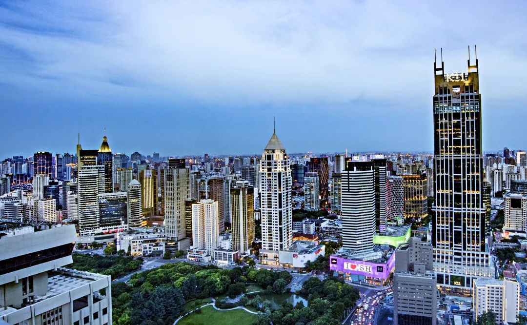 欢乐淮海嘉年华｜黄浦区推出首位“夜间区长”、首批“夜生活首席执行官”，原来是他们！